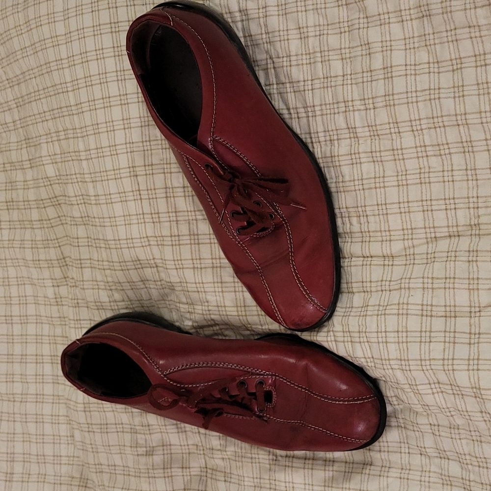 Tod's Leather Shoes. Size 9